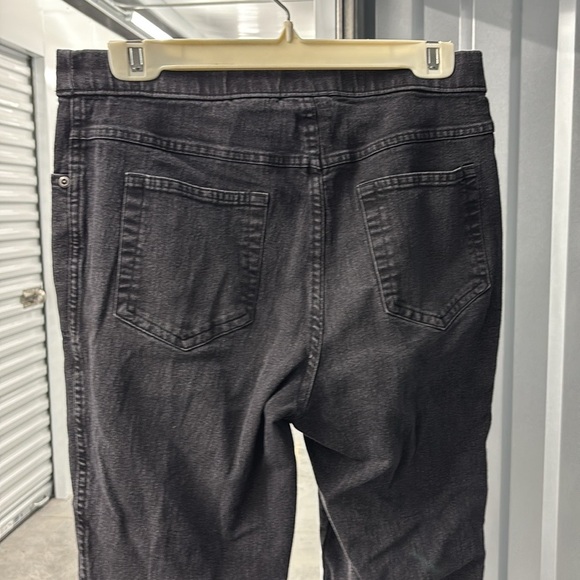 Real Size Classic Black Straight Leg Women's Denim Jeans Chica Small S (4-6) Avg - Picture 5 of 16